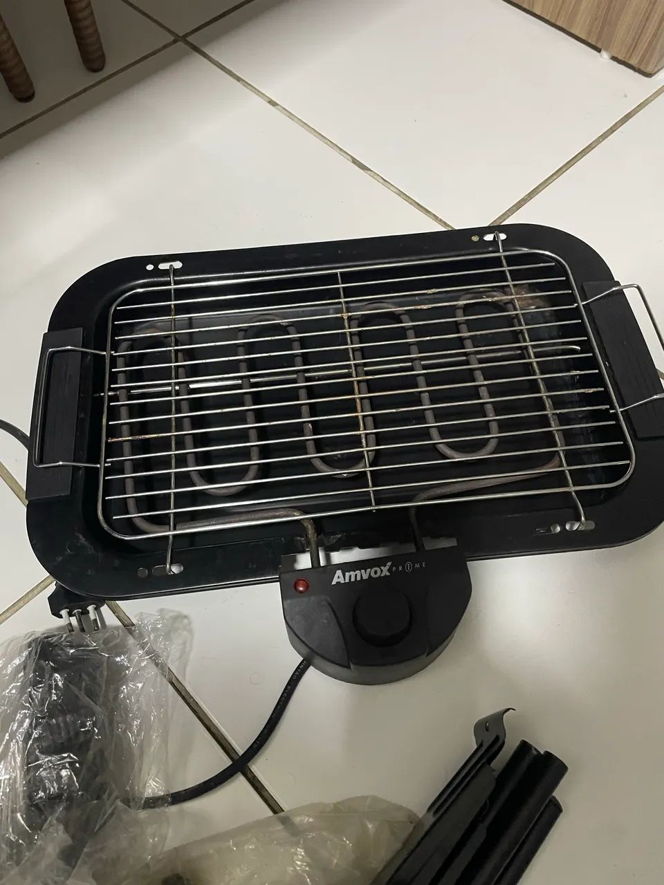 Churasqueira elétrica com base ! *
