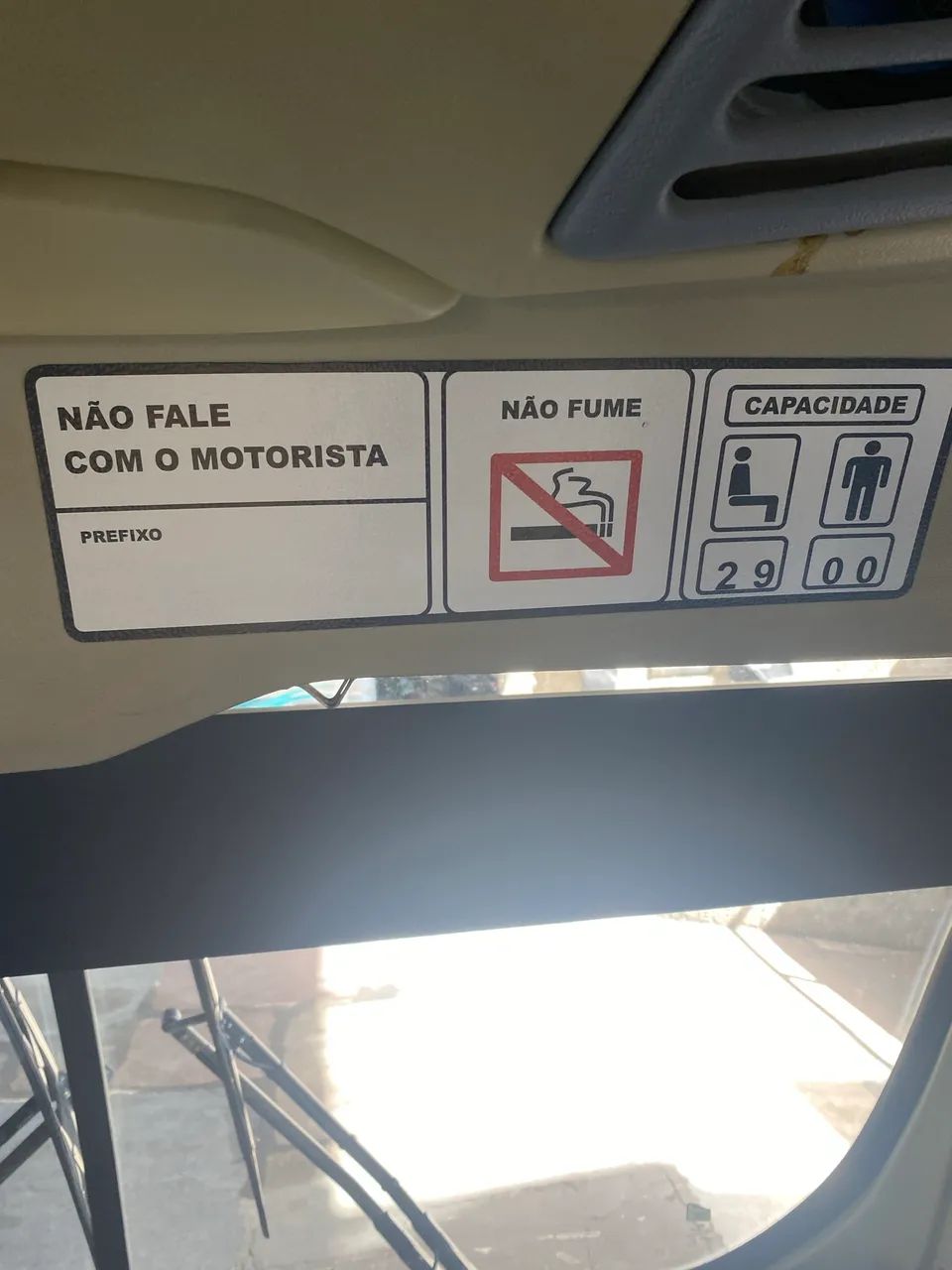 ,Suspensão a Ar,pneus novos ,veículo com 172.000-KM.