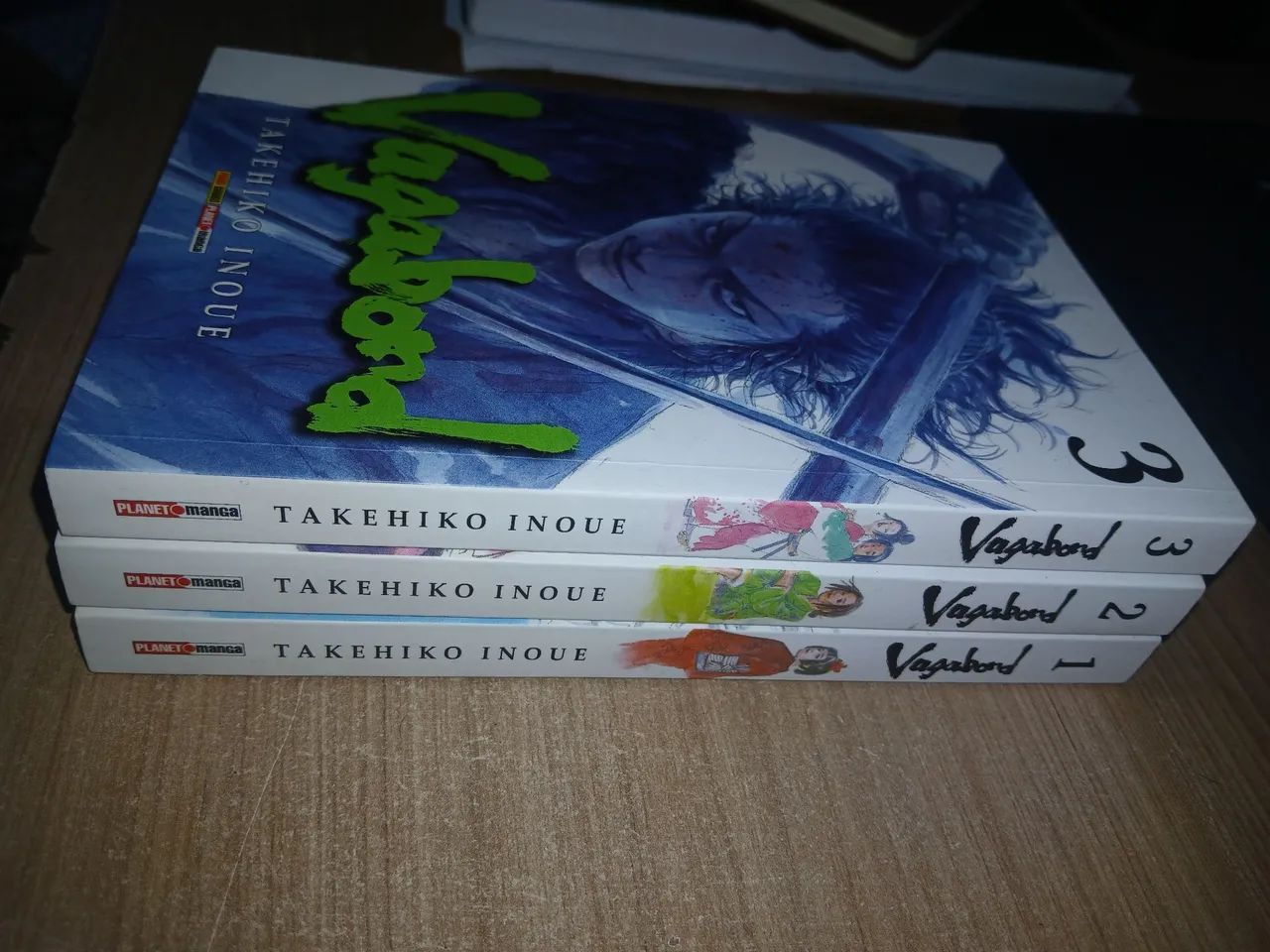 3 mangas vagabond em excelente estado!