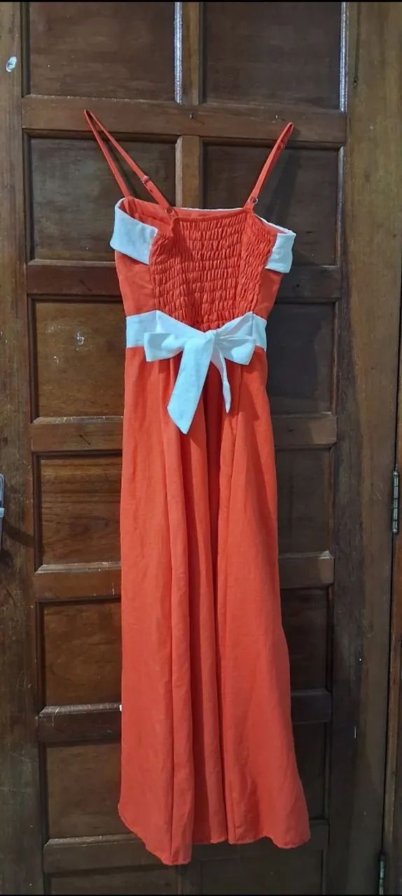 Vende-se vestido longo laranja e branco - Foto 3