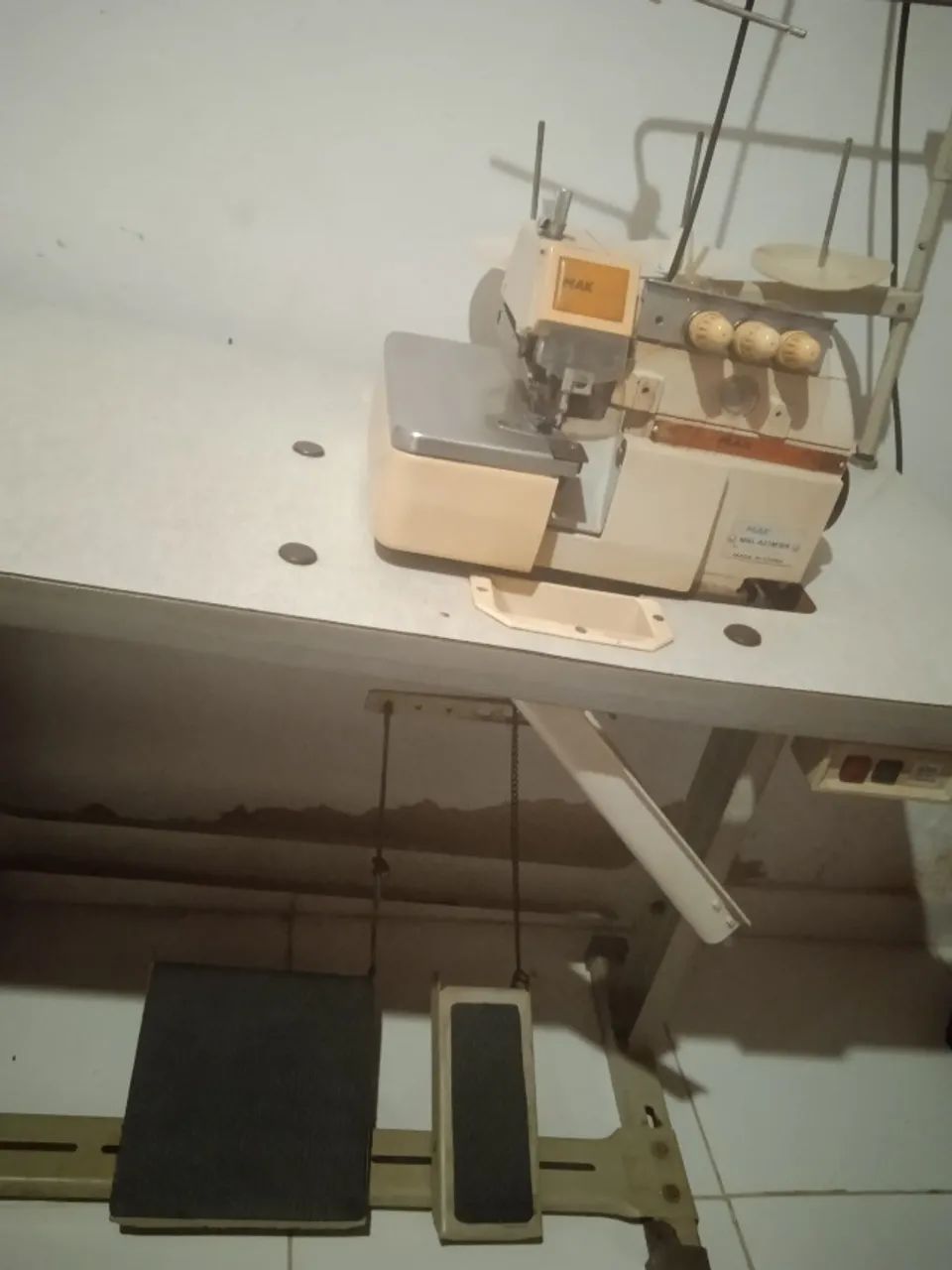 Máquina de Costura - Foto 3