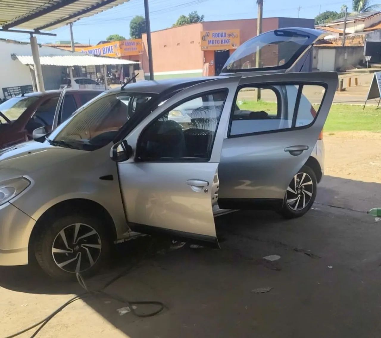 Renault Sandero Expression Hi-flex 1.6 8V 5P 2011 - Foto 3