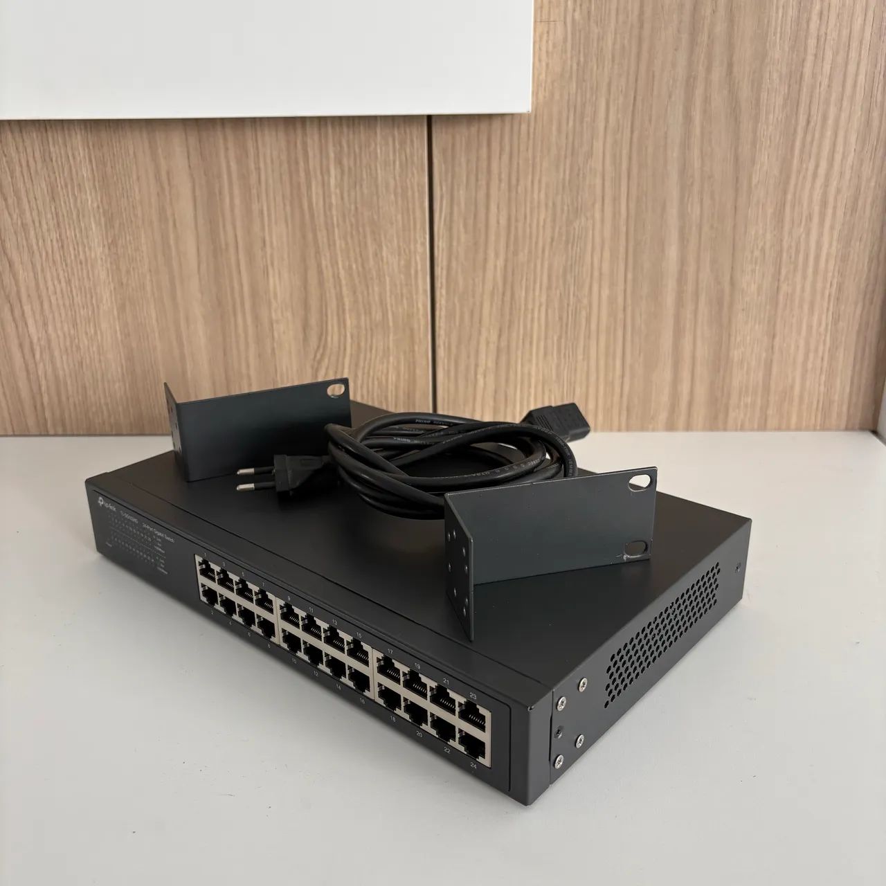 Switch TP-Link TL-1024D - Foto 2