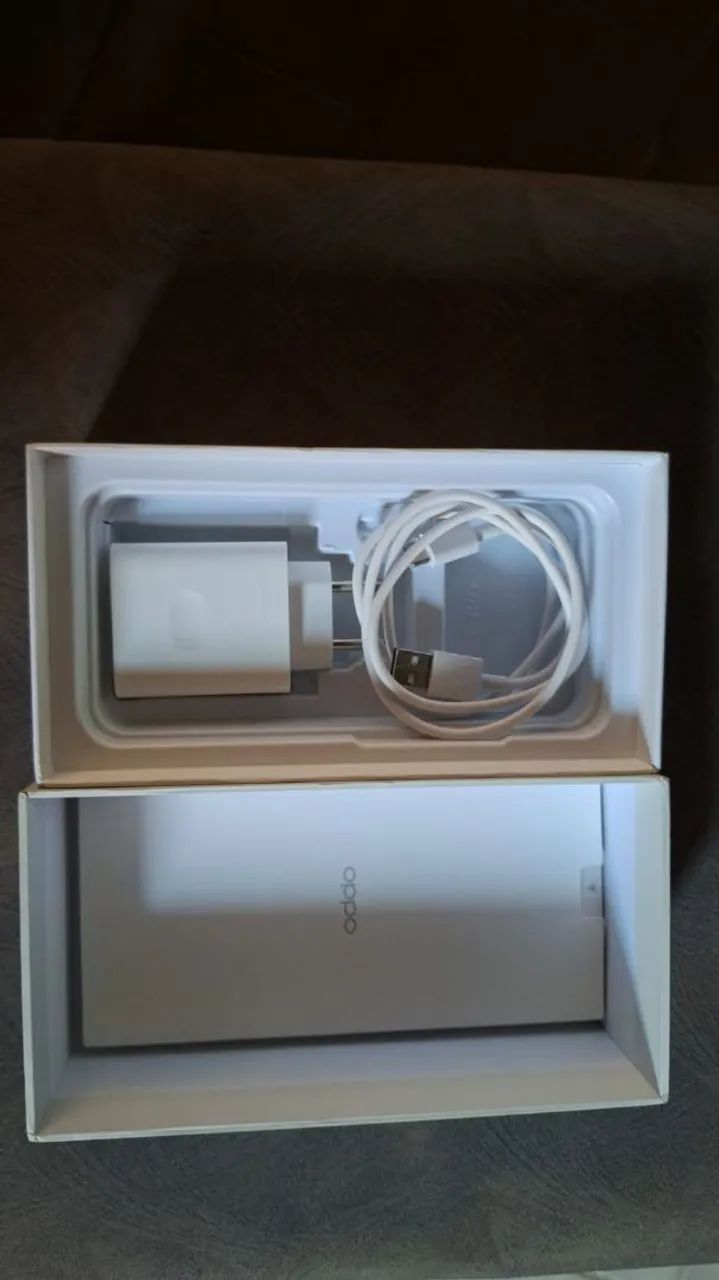 OPPO RENO 13   12/512GB - Foto 4