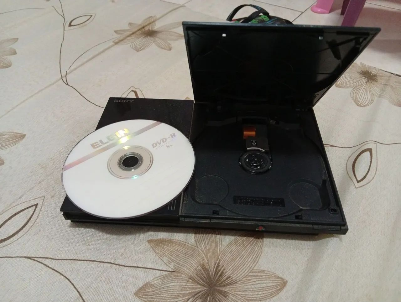 Ps 2 com 2 controles  - Foto 3