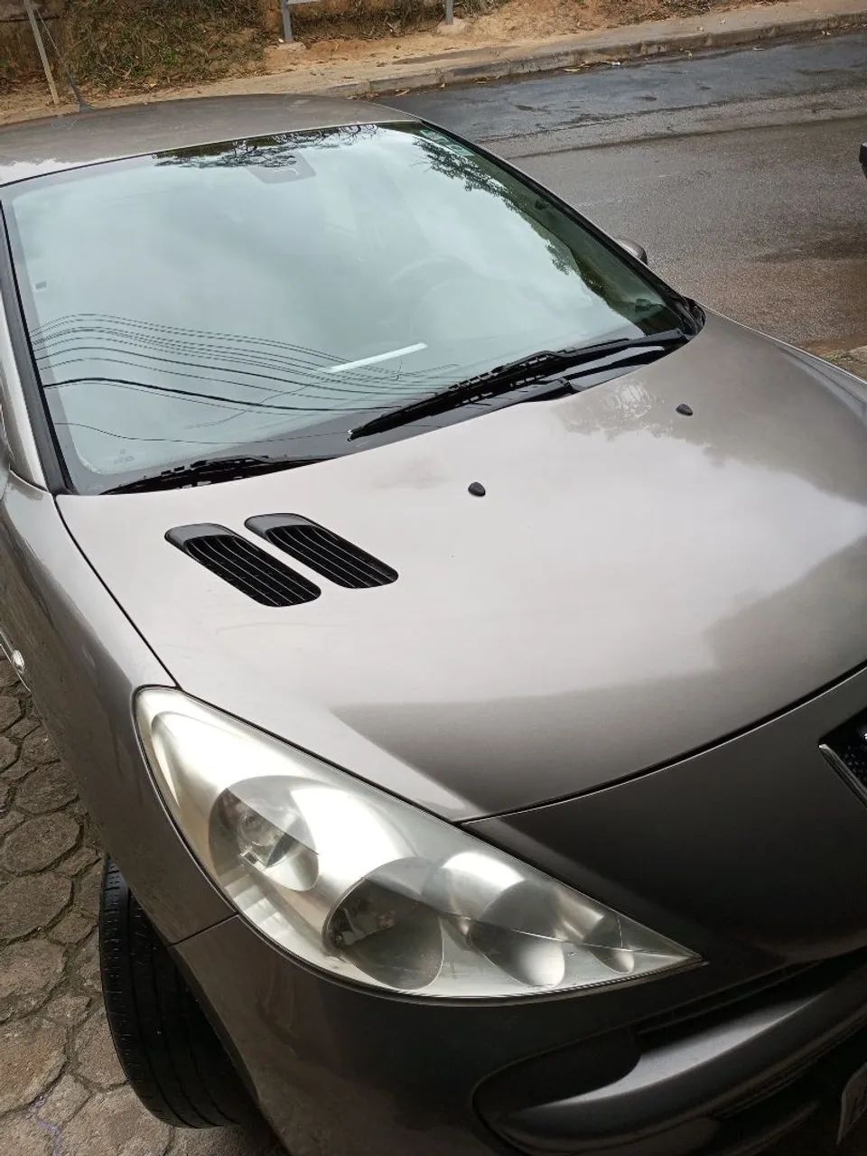 Peugeot 207 2012