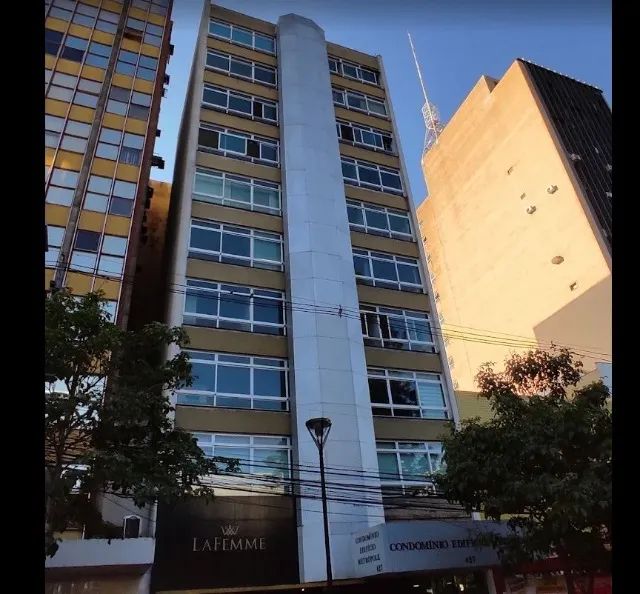 Sala comercial no Centro de Londrina com 71,74m2