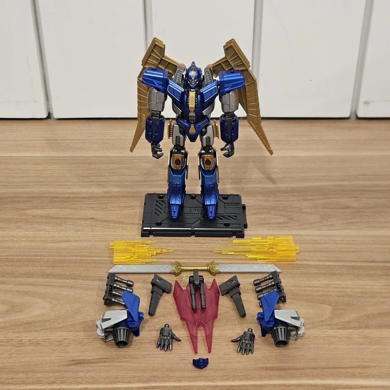 TRANSFORMERS BLOKEES SENTINEL PRIME (USADO SEM LED) - Foto 2