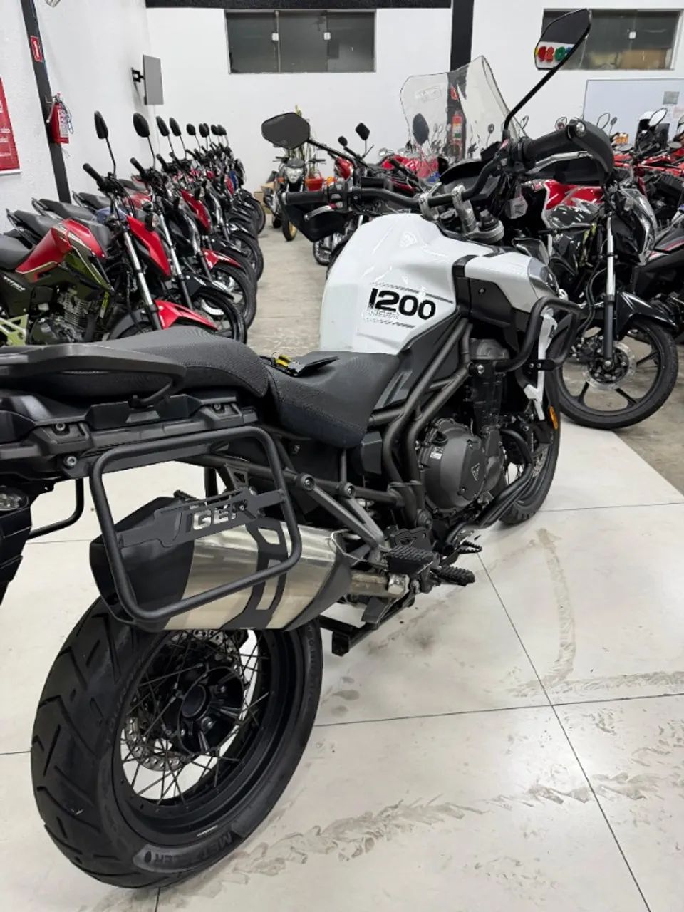 Triumph 1200 XCX 2020 - 1496419104 | OLX