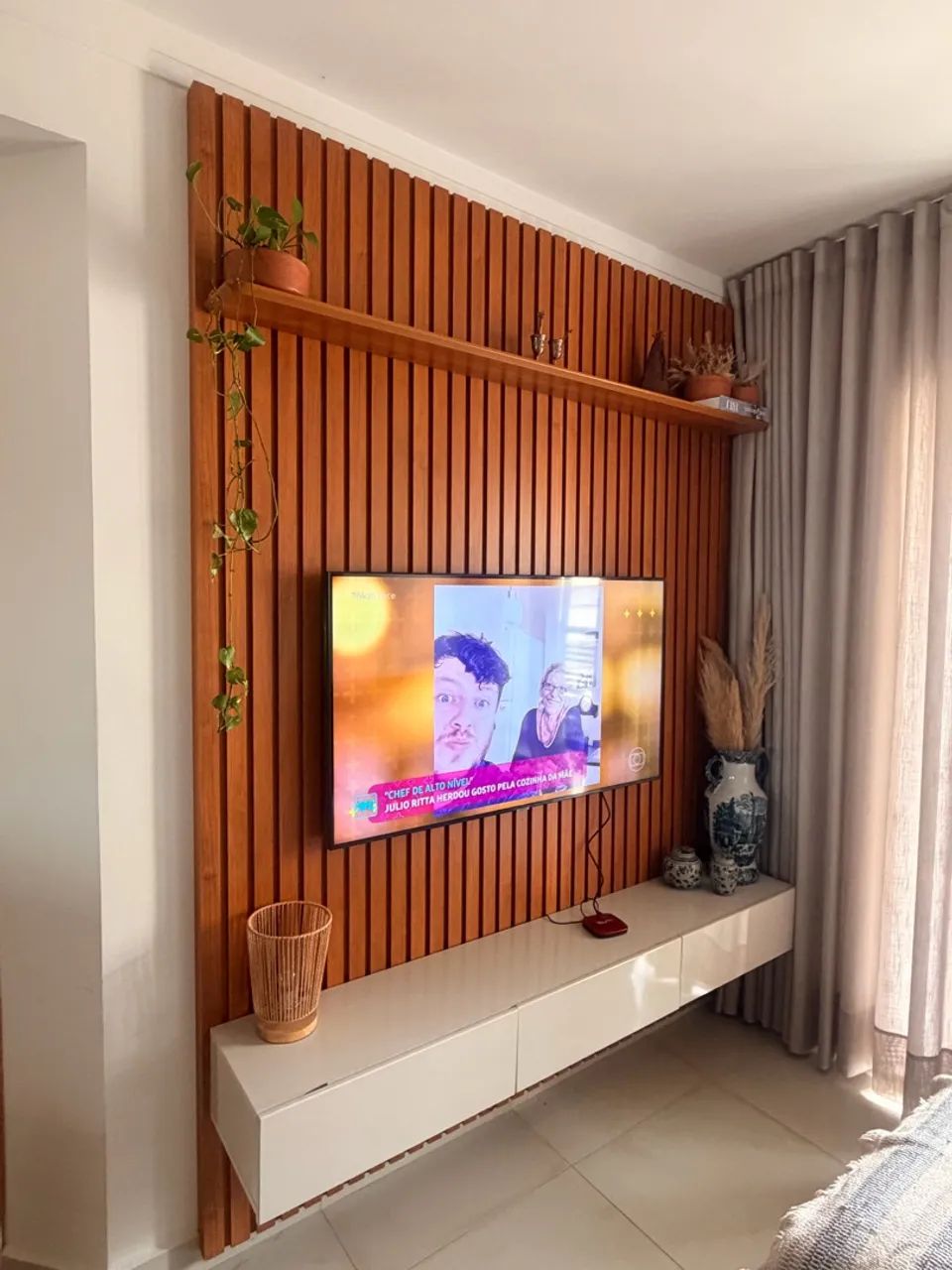 Estante/painel