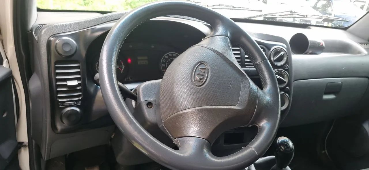Vendo caminhao kia bongo 2500 - Foto 5