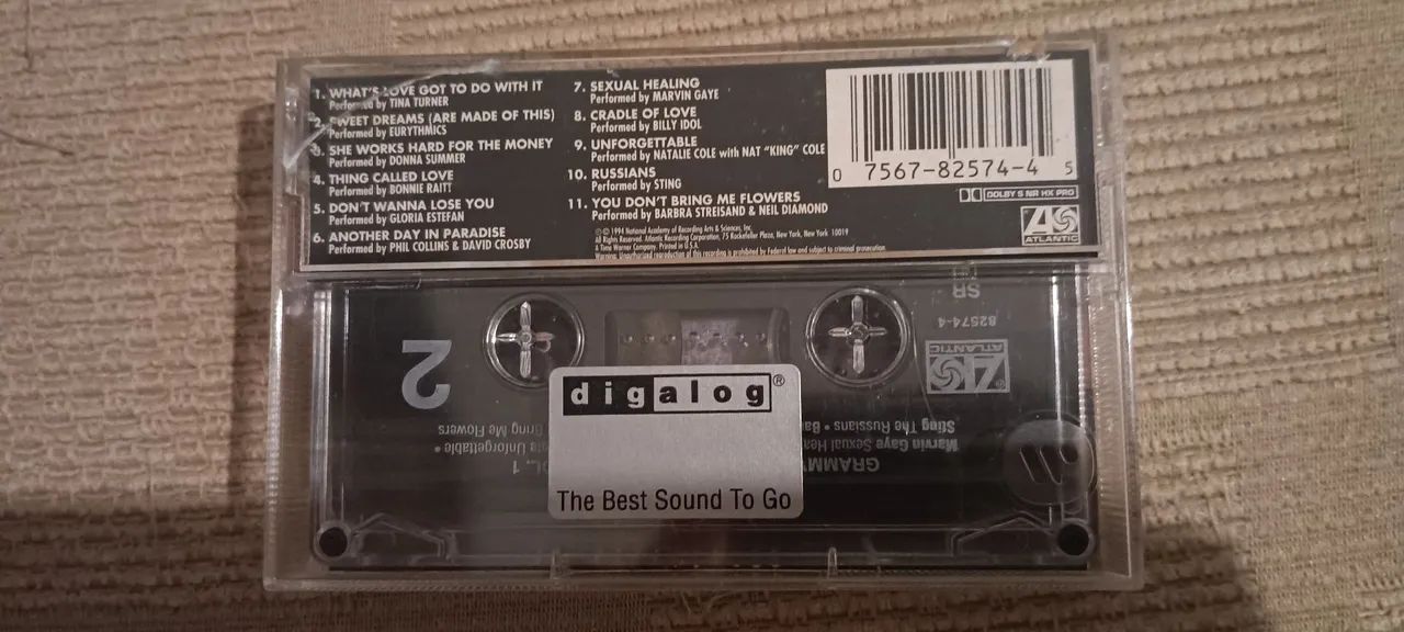 Fita cassete Grammy's Greatest Moments Vol 1  - Foto 2