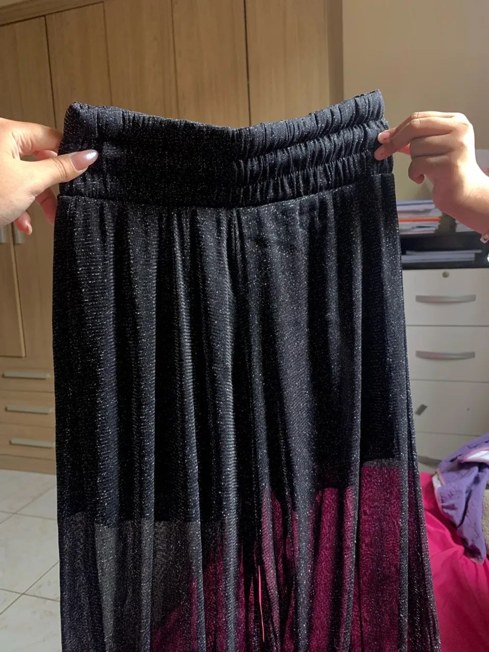 calça de tule brilhoso preto - Foto 3
