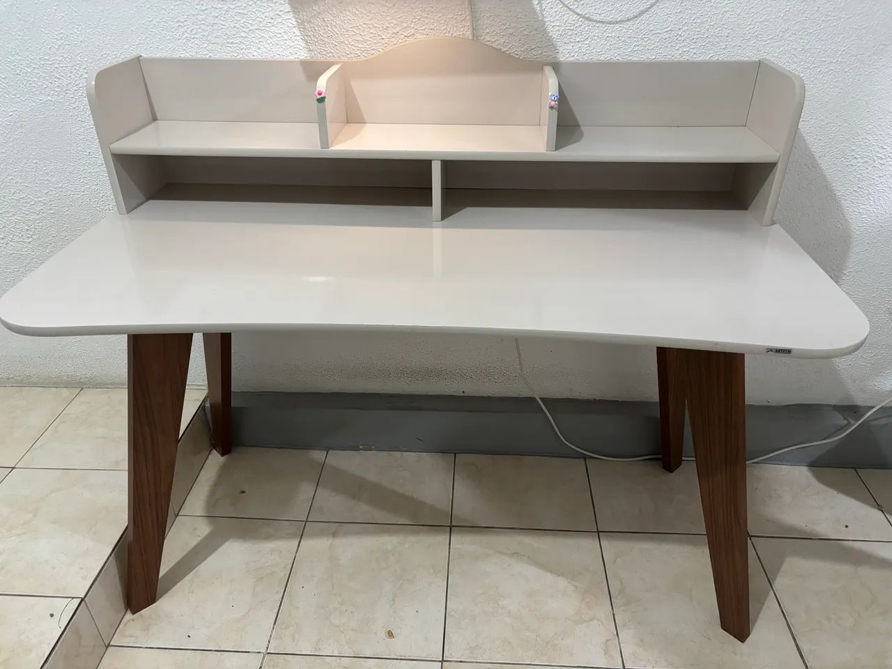 Mesa de estudos - Foto 3