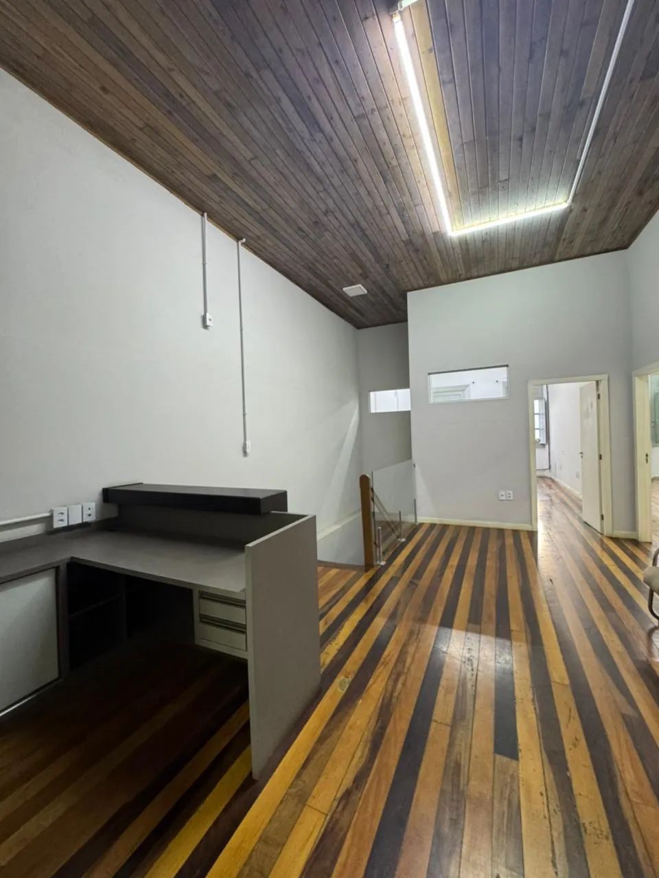 Salas Comerciais - Centro Laguna SC - Piso Superior - Aceita permuta. - Foto 4