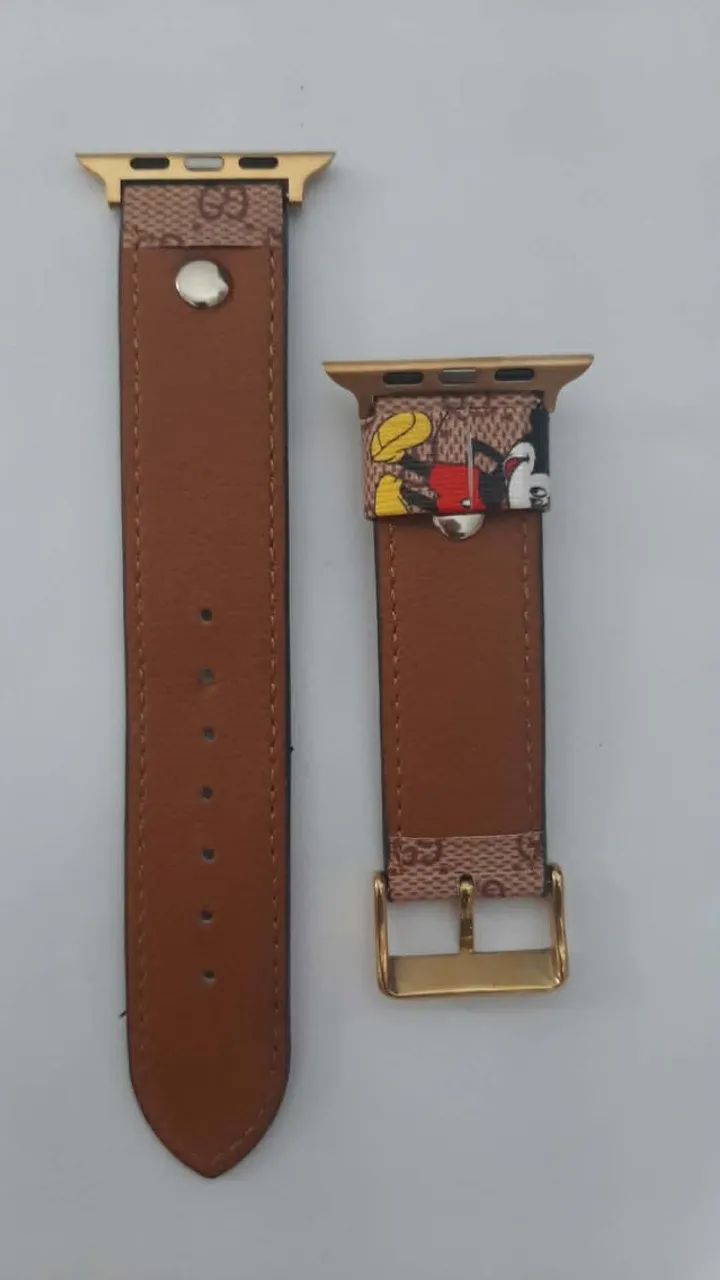 Pulseira smartwatch estampa Gucci Mickey 42/44mm couro sintético. - Foto 2