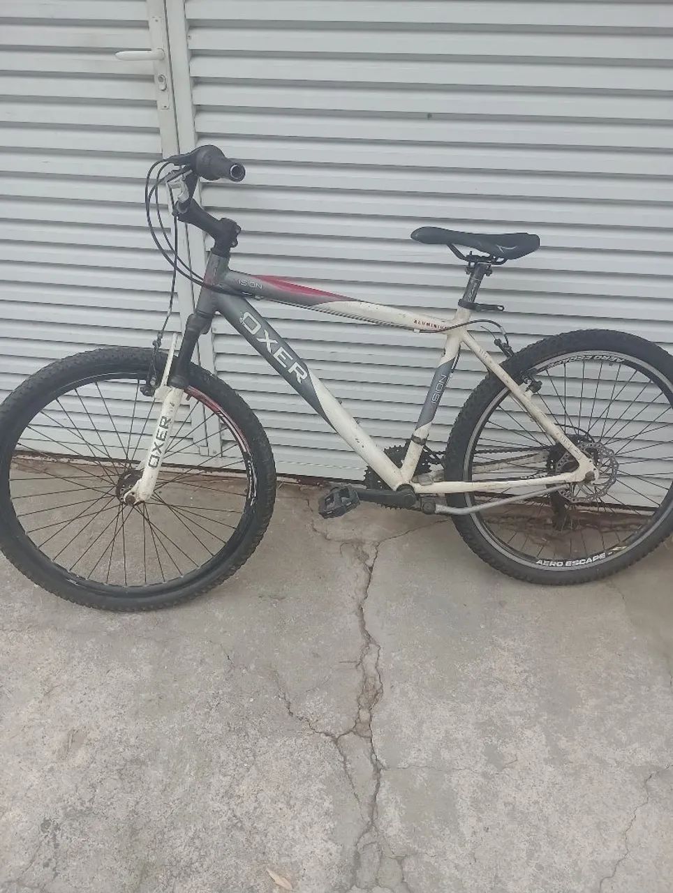 Bicicleta em alumínio 
