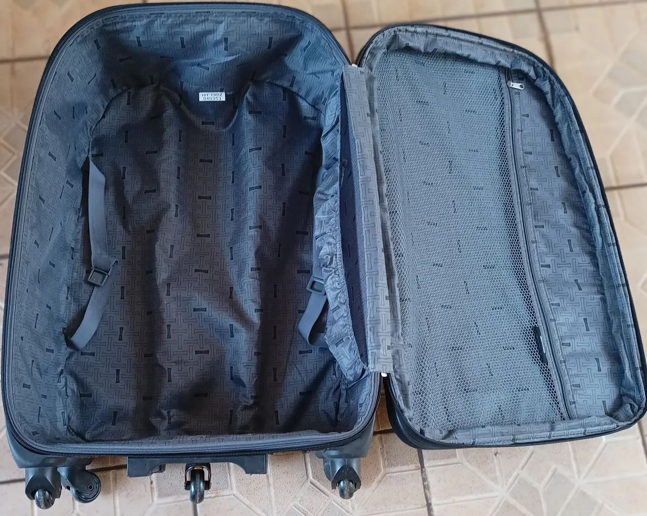 Mala De Viagem 23 Kg  - Foto 3