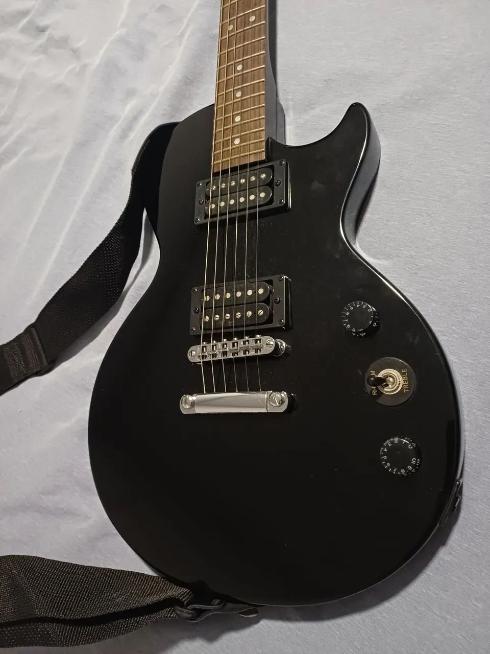 Guitarra modelo Les Paul Special-II, marca Epiphone