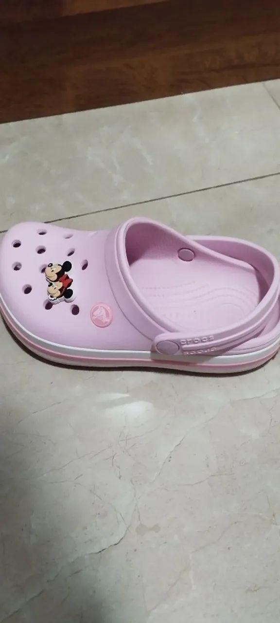 Sandália crocs - Foto 4