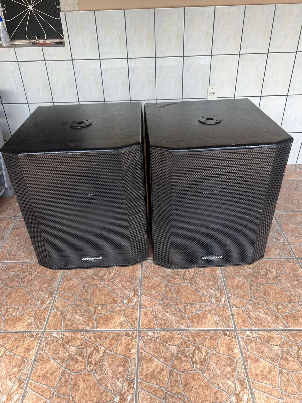 Vende - se 02 Sub Oneal e 01 amplificador 8000 Oneal - Foto 4