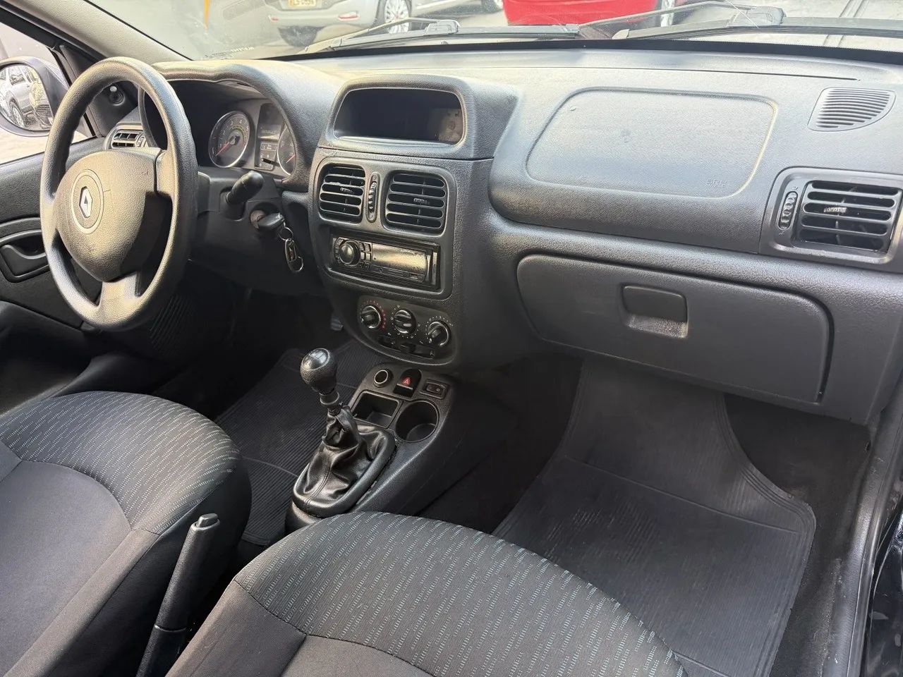 Renault Clio Expression Hi-flex 1.0 16V 5P 2016 - Foto 3
