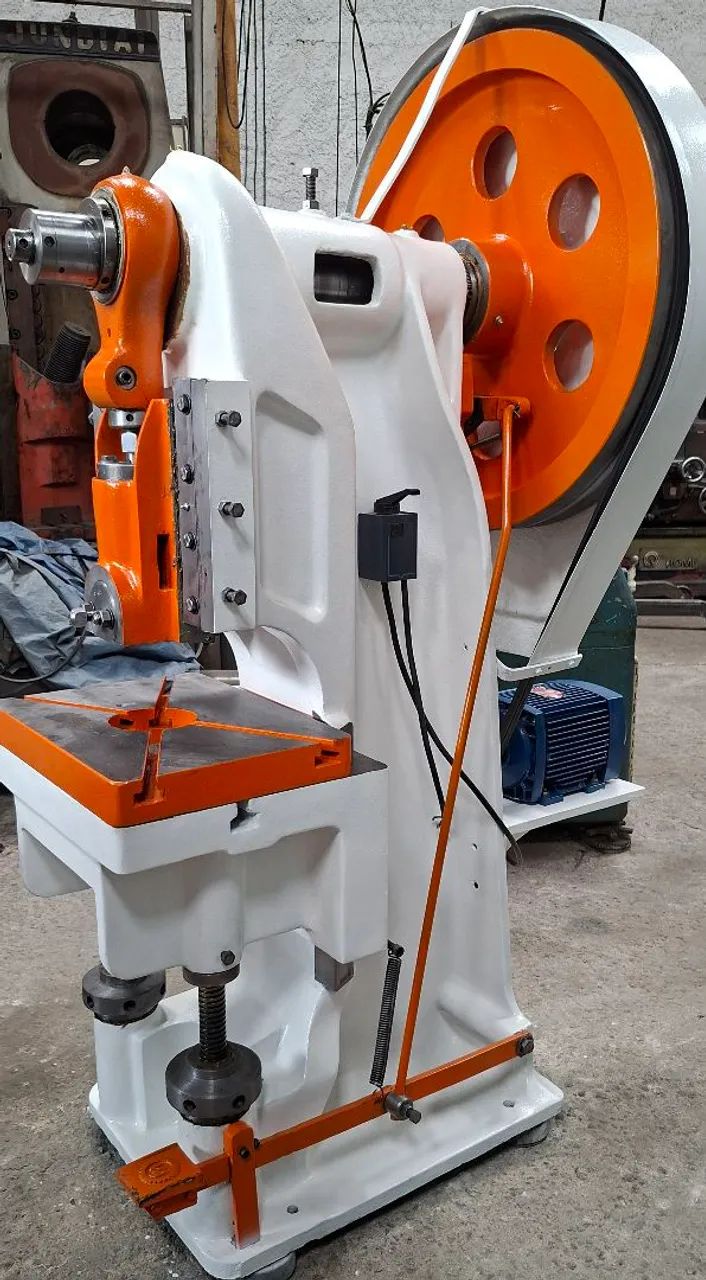 Prensa Excêntrica 22 Ton Jundiaí Reformada com Garantia