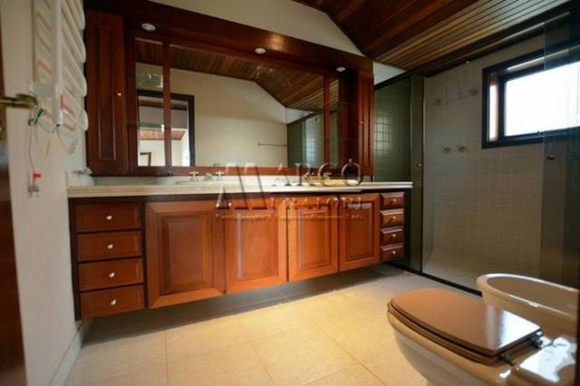 Oportunidade linda casa, local excelente, 250 m2 e 1000 m2 terreno - 4 suites - Foto 11