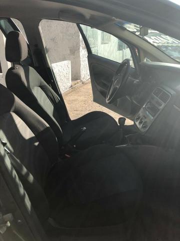 Punto ELX 1.4 só 2 mil de entrada - Foto 4