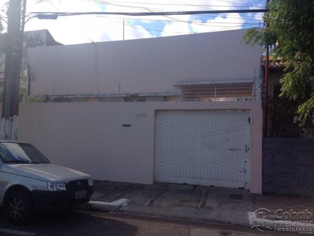 Casa no bairro centro, proximo ao conselho de medicina