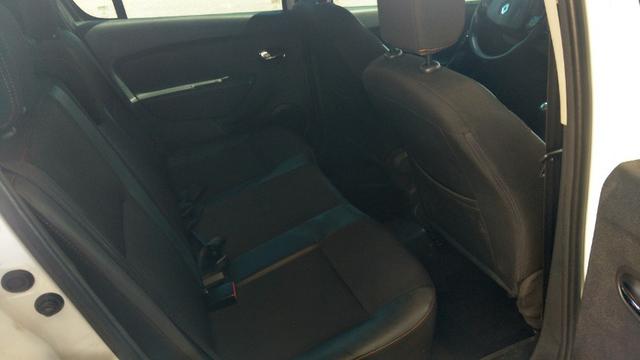Renault Sandero Stepway modelo 2018 - Foto 14