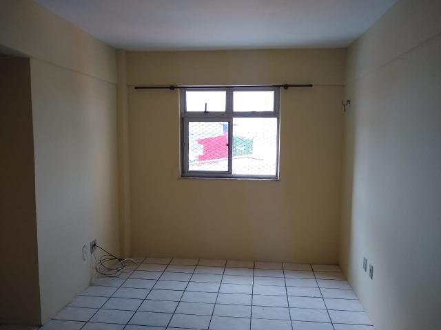 Ótimo apartamento com 02 quartos para aluguel no bairro Joaquim Távora - Foto 2