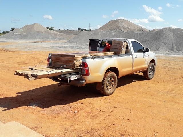 Vendo hilux cabine simples - Foto 3