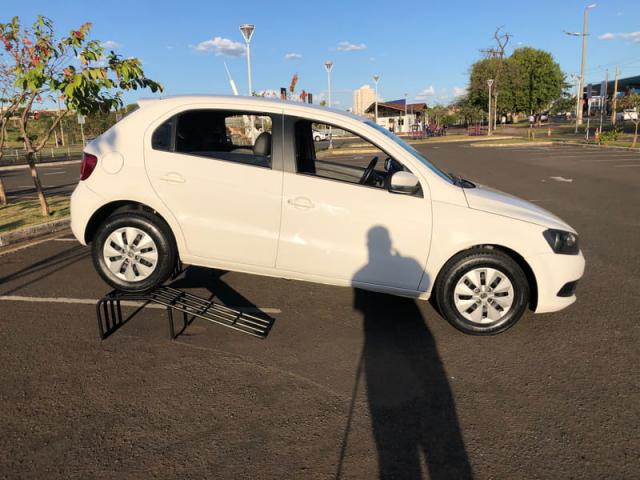 VOLKSWAGEN GOL G6 TREND 1.0 2014 - Foto 3