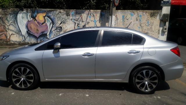 Honda civic 2014 exr top de linha super conservado