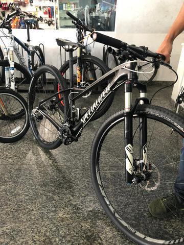Bicicleta montain bike. Ótimo estado