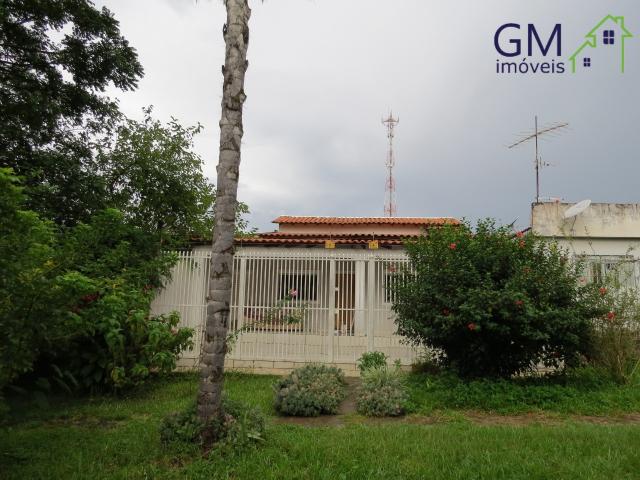 Casa a venda quadra 08 / 03 quartos / sobradinho df / churrasqueira
