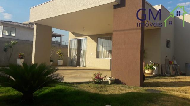 Casa a venda / condomínio alto da boa vista / 3 quartos / suites / churrasqueira / piscina