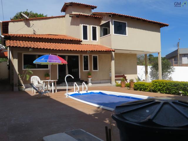 Casa a venda / condomínio rk / 04 quartos / churrasqueira / piscina / academia / quintal