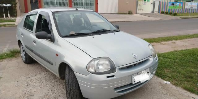 Renault Clio 2002 com vidro elétrico ar condicionado troco por Saveiro