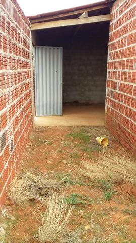 Casa de esquina perto da escola referência nilo coelho troco em moto ou carro conservado - Foto 2