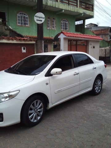 VENDO COROLLA ALTIS