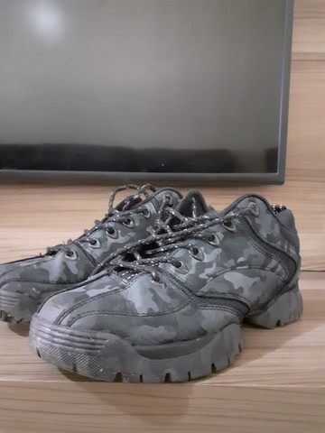 Botinha Oakley Camuflada - Roupas e calçados - Ceilândia Norte (Ceilândia),  Brasília 1013437607 | OLX