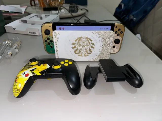 Nintendo Switch 64GB Oled Edição Especial - The Legend of Zelda