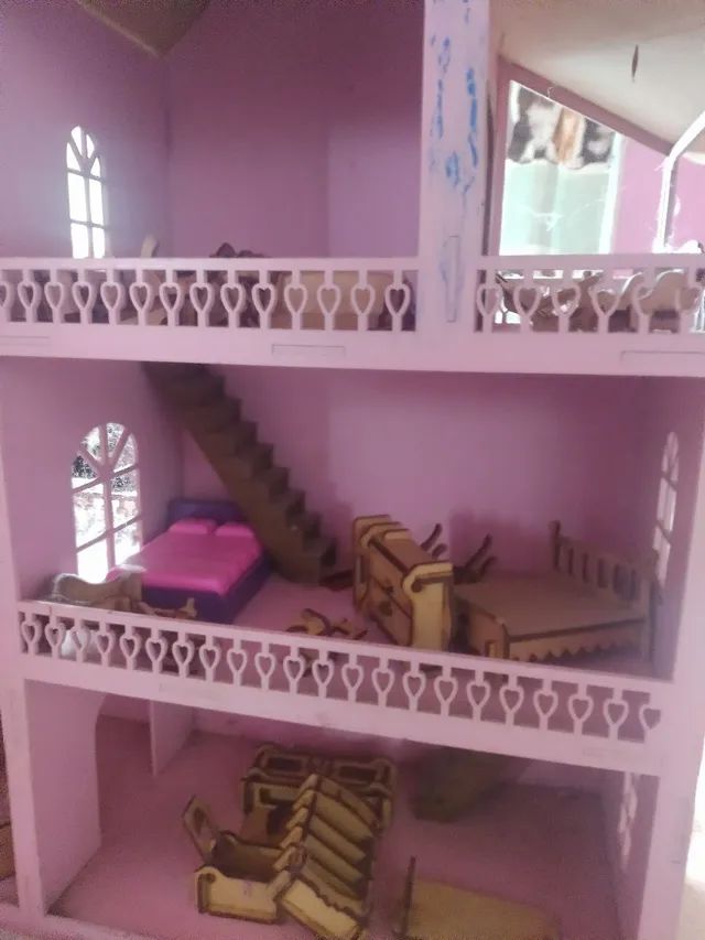 Inda casinha pequena  de madeira com móveis em mdf - Foto 5