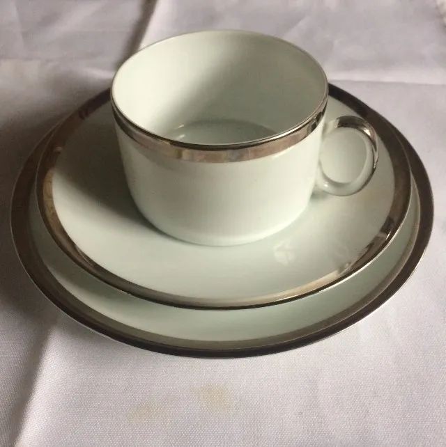 Trio de Chá/Café- Porcelana Medaillon Renner