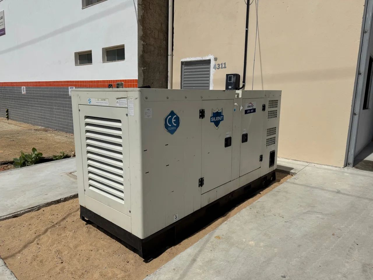 Gerador de Energia 150 KVA Silencioso  - Foto 3