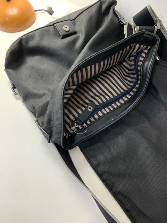 Bolsa Lacoste unissex de Ombro Preta - Foto 4