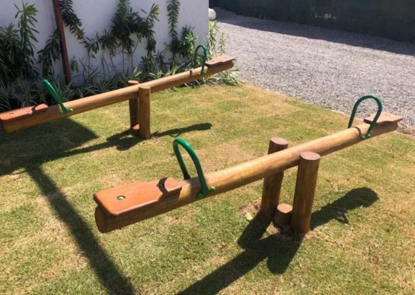 GANGORRA RUSTICA DE EUCALIPTO