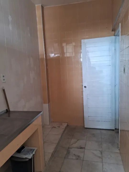 Sala Com. no Ed Infante de Sagres med. 70 m² - Foto 2